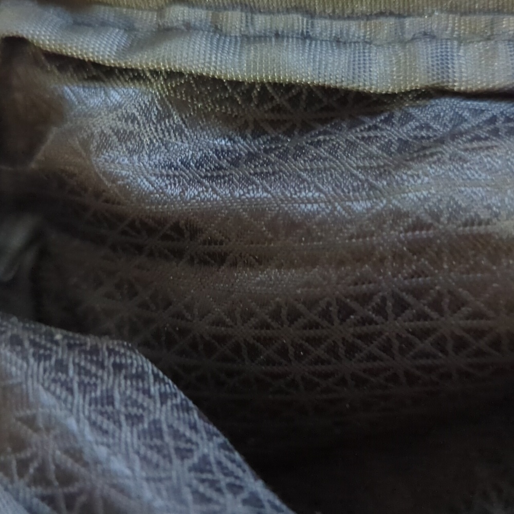 Bao Bao crossbody - Picture 8 of 8